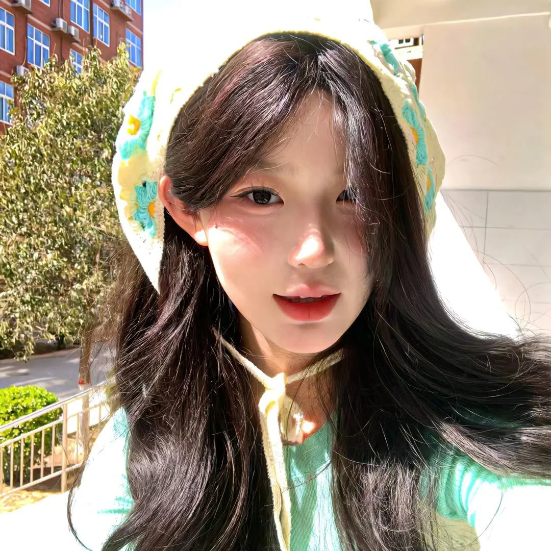 燕子与鹦鹉